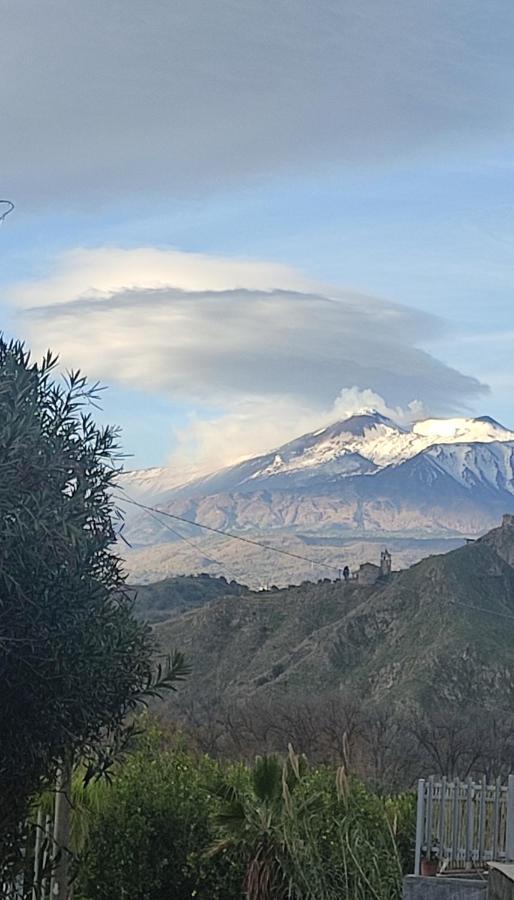 Estia Holidays Apartments - Taormina Bagian luar foto